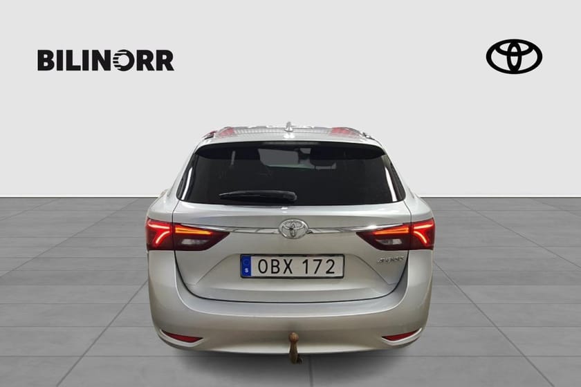 Bild 4 av Toyota Avensis Kombi 1,8 TS INTENSE EDITION 18 TUMDRAG V-HJUL