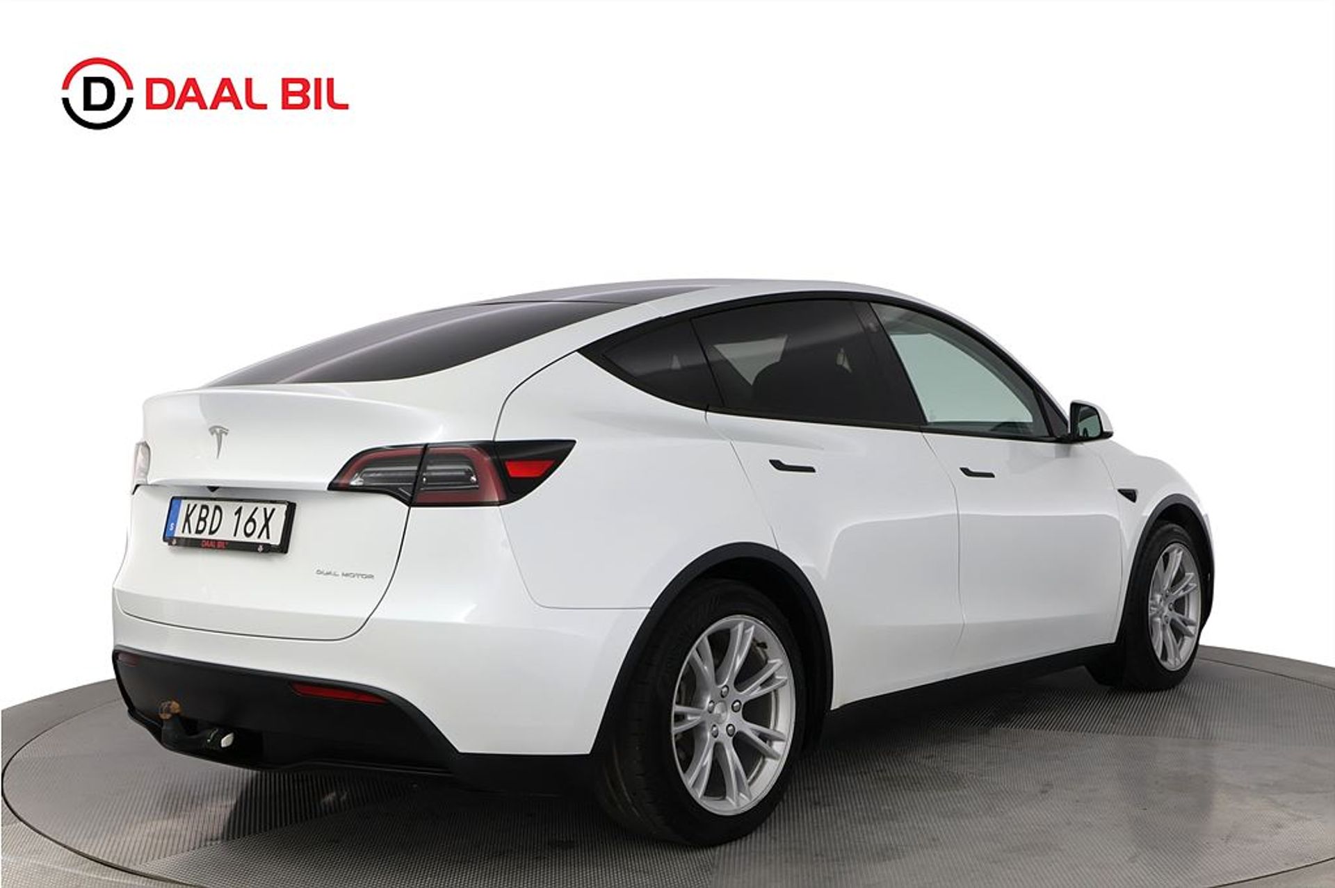 Tesla Model Y 2023, bild 6/10