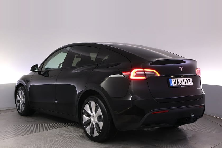 Bild 4 av Tesla Model Y Long Range AWD Autopilot Panorama Drag