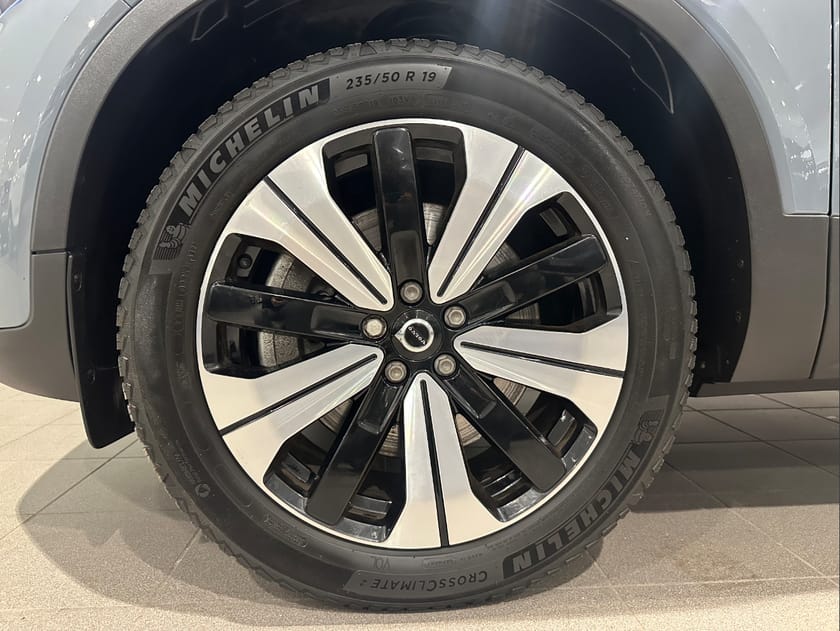 Bild 5 av Volvo XC40 Recharge T5 Plus Dark/ Parkeringskamera bak/ Navigation