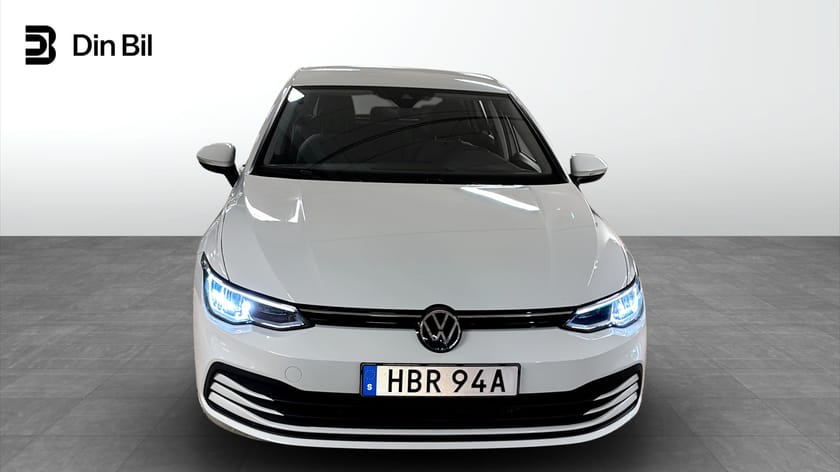 Bild 4 av Volkswagen Golf 1.0 TSI 110 6 vxl/tonade rutor/sensorer/lane assis