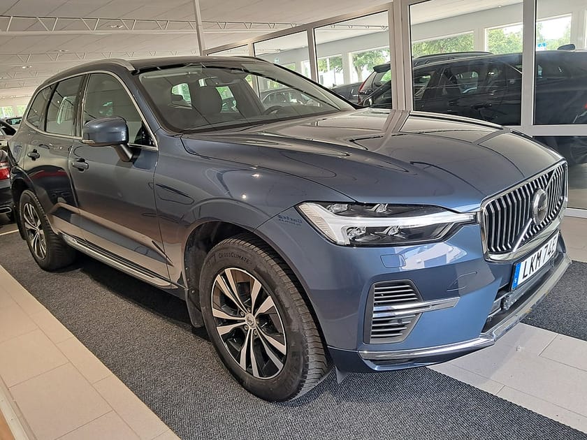 Bild 3 av Volvo XC60 T6 Recharge Core Bright plug in AWD 350HK 4x4 Panorama