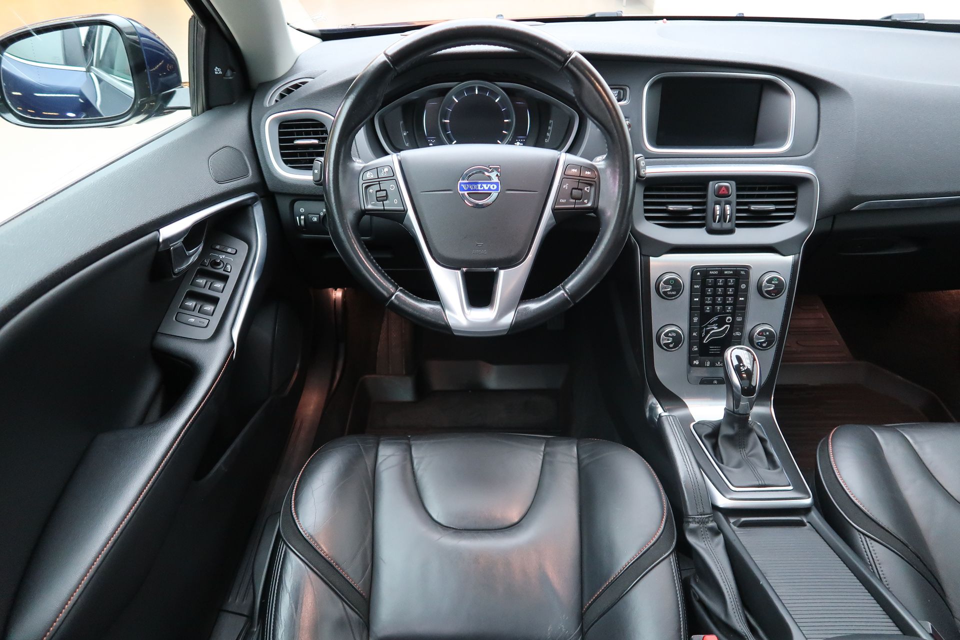 Volvo V40 D4 Ocean Race Business E PRO 2015, bild 6/10