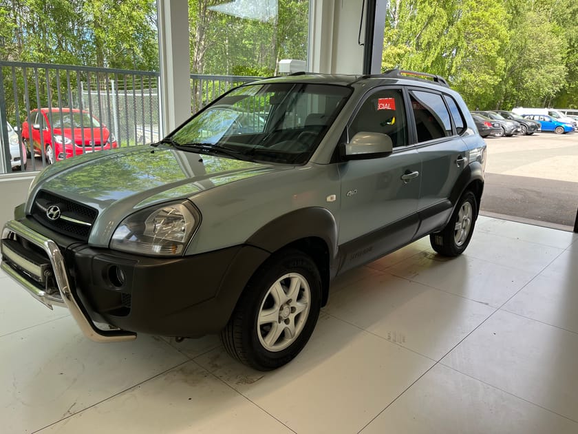 Bild 1 av Hyundai Tucson Riktigt fin för sin ålder, låga mil, AC fungerar