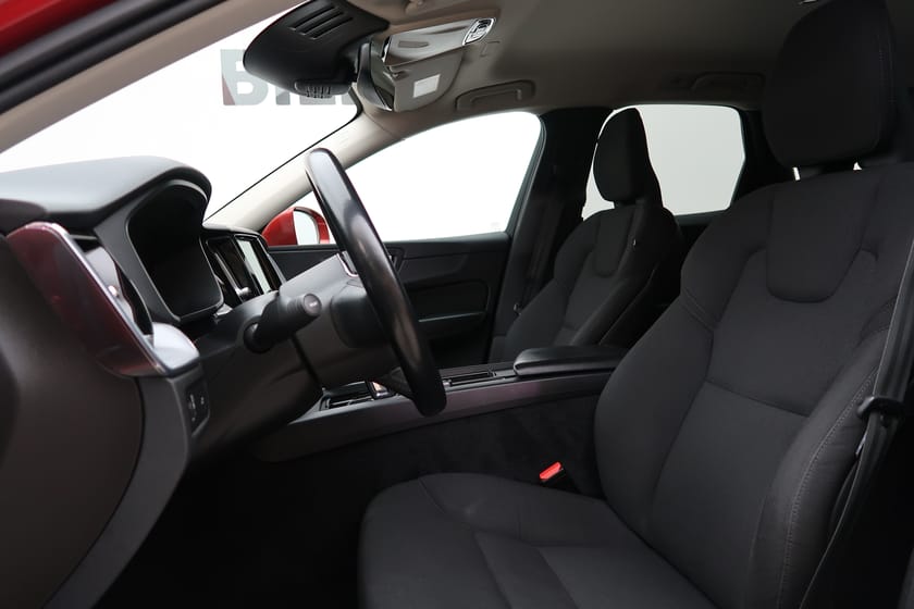 Bild 4 av Volvo XC60 B4 AWD Diesel Momentum Advanced Edt