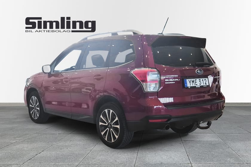 Bild 2 av Subaru Forester 2.0 4WD Lineartronic, 241hk, Drag, Vinterhjul