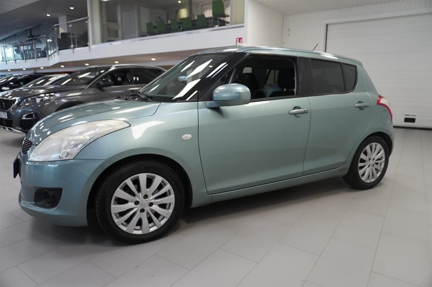 Bild 3 av Suzuki Swift 1.2 94 hk Drag