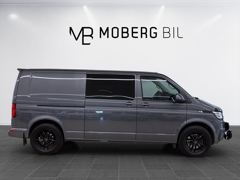Bild 3 av Volkswagen Transporter Kombi 2.0 TDI 4M 204hk L2 Drag Cockpit