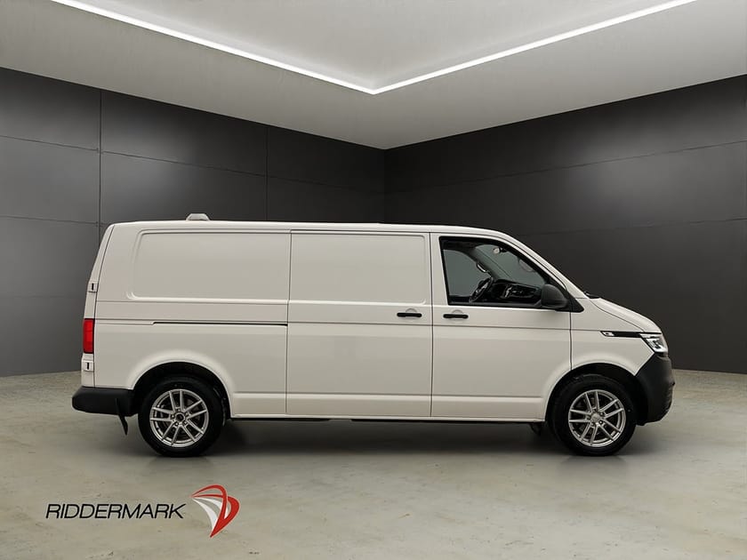 Bild 2 av Volkswagen Transporter L2 4M Värm CARPLAY Drag B-Kam Moms