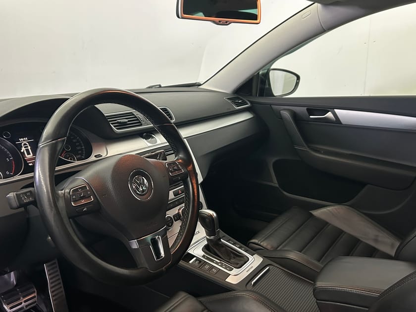 Bild 5 av Volkswagen Passat Alltrack Kamrem Bytt | 2.0 TDI 4M Drag D-Värmare B-Kamera