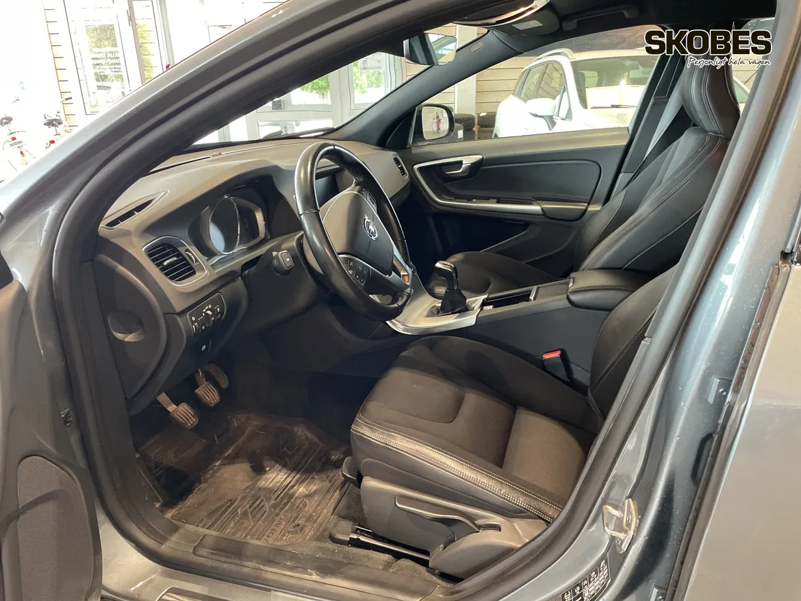 Volvo V60 Cross Country