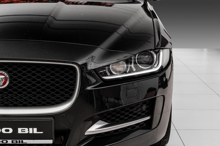 Bilde 4 av Jaguar XE 20d AWD R-Sport/Meridian/LED/Cold Climate Pack