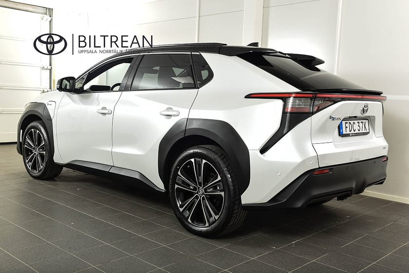 Bild 3 av Toyota bZ4X 71.4 kWh AWD Executive Drag 20" JBL Pano