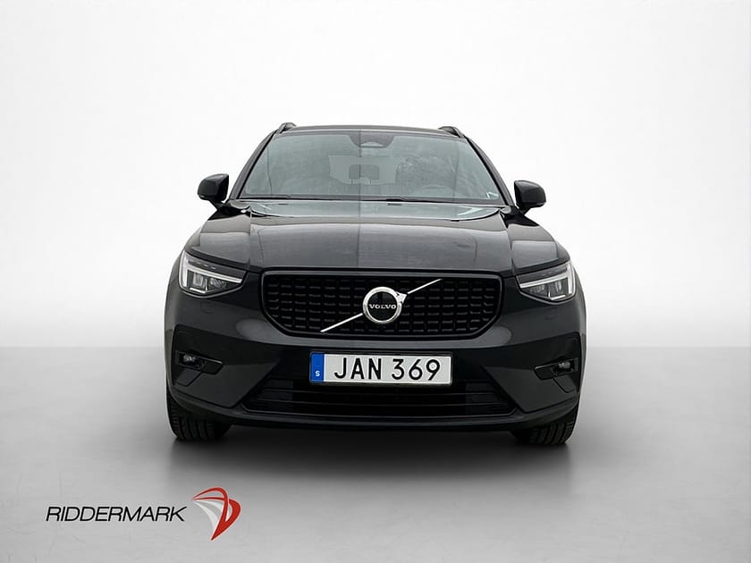 Bild 2 av Volvo XC40 B4 Plus Dark P-Värmare H/K Kamera Drag Carplay