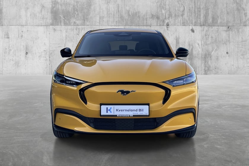 Bilde 2 av Ford Mustang Mach-E Long Range AWD ACC/Skinn/360-kamera/Krok/Reg2023