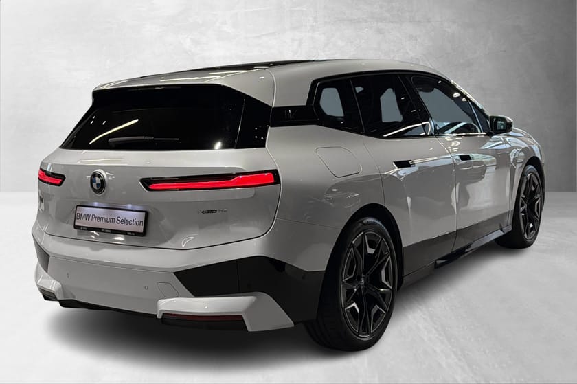 Bilde 4 av BMW iX xDrive50