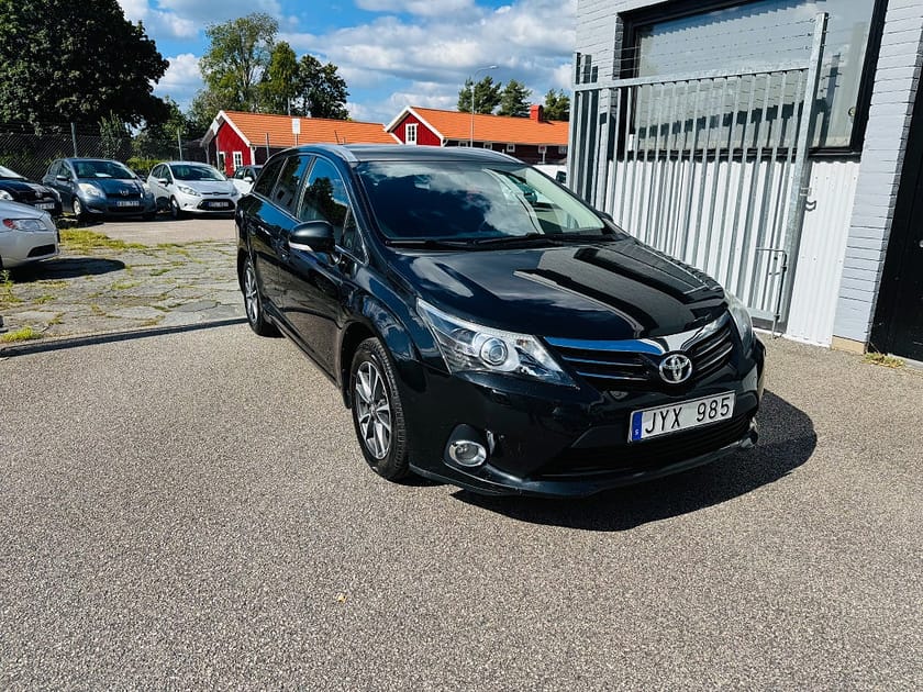Bild 1 av Toyota Avensis Kombi 2.0 152HK BUSINESS / AUTOMAT / NAVI / DRAG