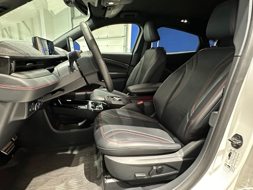 Bild 5 av Ford Mustang Mach-E Standard Range RWD Teknikpaket+