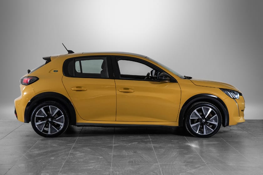 Bilde 5 av Peugeot e-208 50 kWh GT-Line | EU28 | Ad. cruise | Panorama | Finans