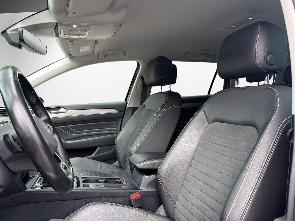 Volkswagen Passat Sportscombi, bild 9 av 17
