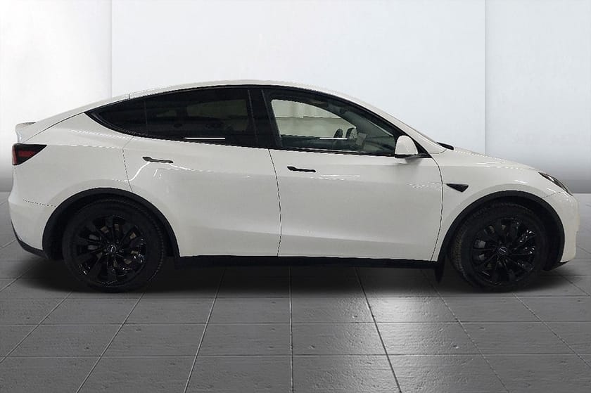 Bild 4 av Tesla Model Y Long Range AWD Drag Läder MOMS 514hk