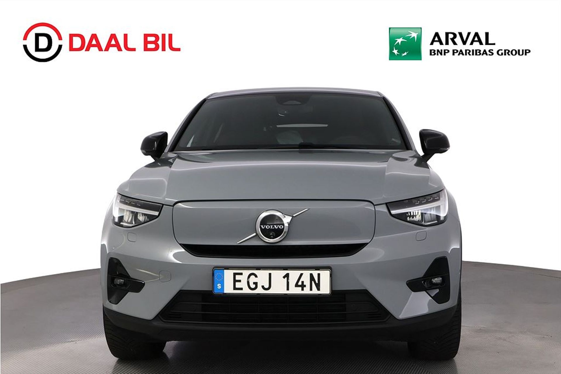 Volvo C40 2024, photo 2/10