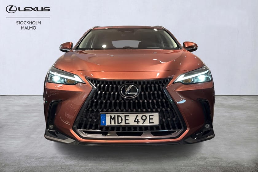 Bild 5 av Lexus NX 450h+ Business Plus AWD 309hk Drag P-värm Navi Keyless