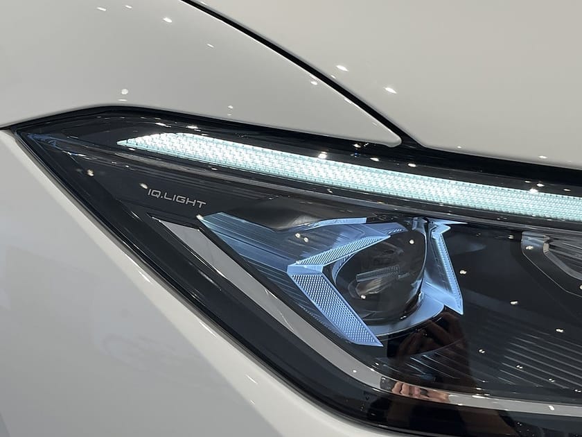Bild 3 av Volkswagen Passat Variant eHybrid 272 DSG6 R-LINE | LAGERBIL