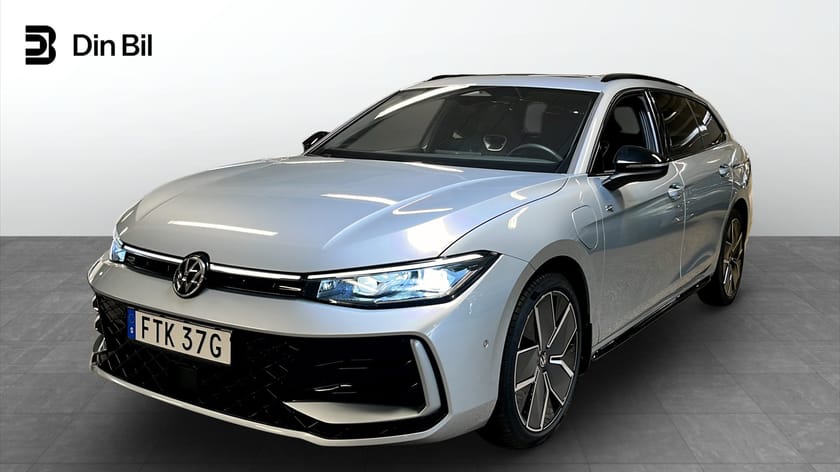 Bild 1 av Volkswagen Passat Variant eHybrid R-Line Black Style/Panorama/Drag