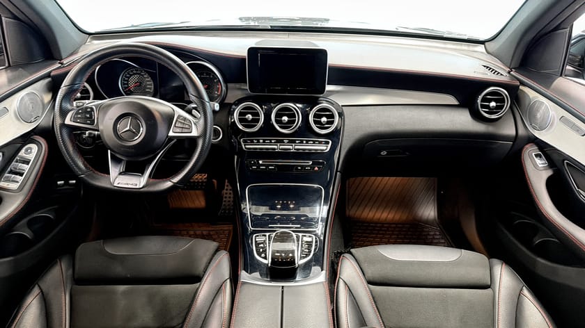 Bild 4 av Mercedes-Benz AMG GLC 43 4MATIC 9G-Tronic
