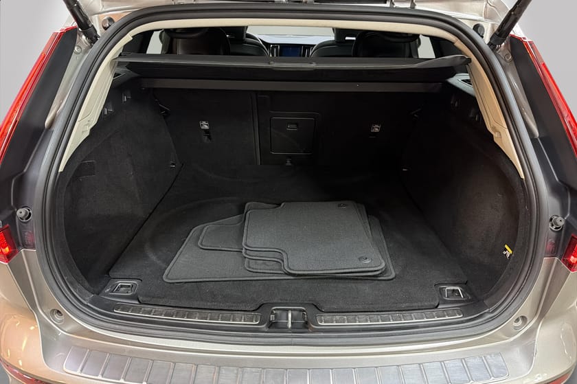 Bilde 5 av Volvo V60 Inscription | ADAPTIV CRUISE, PANORAMA, KAMERA++