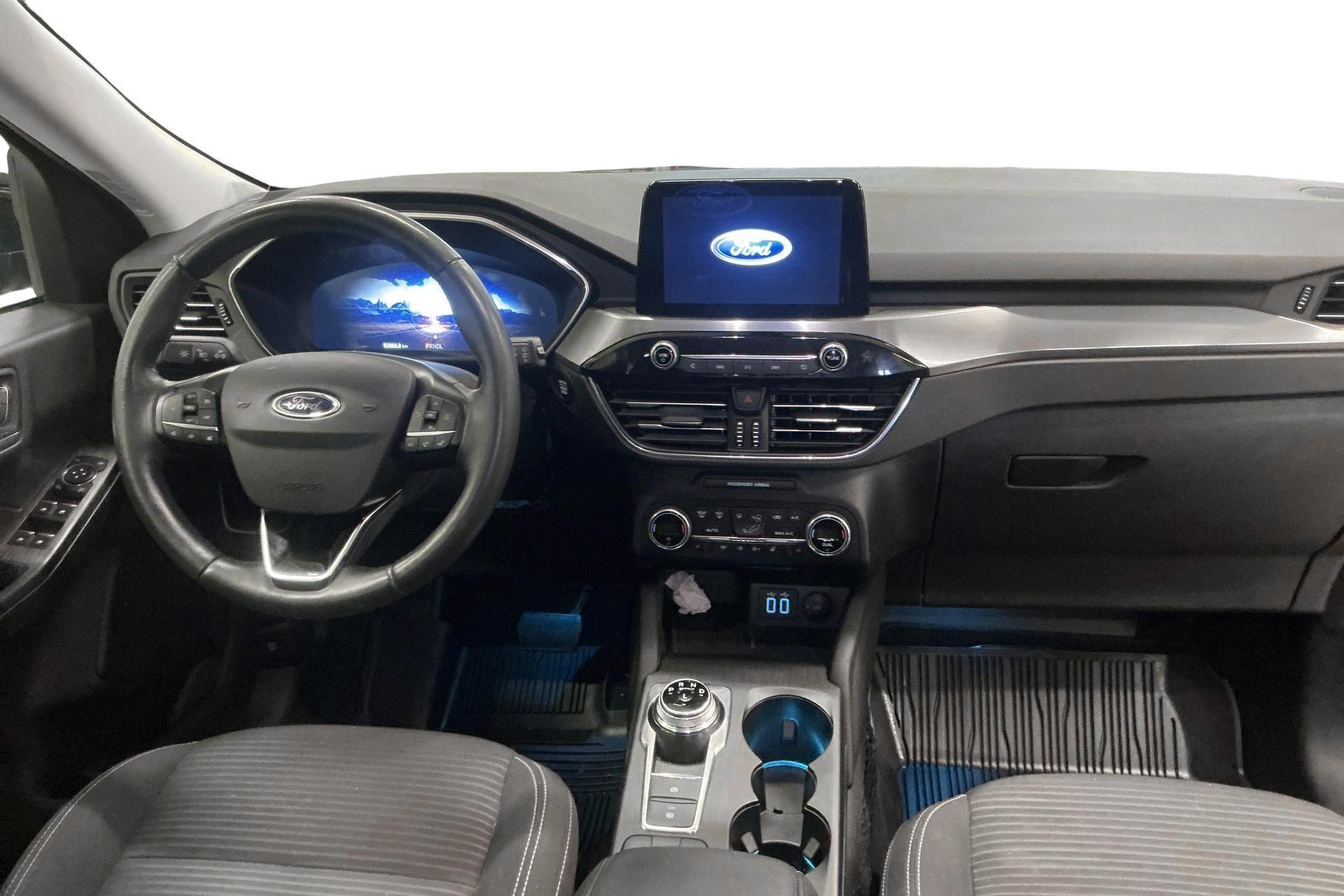Ford Kuga Plug-In Hybrid 2021, kuva 7/10