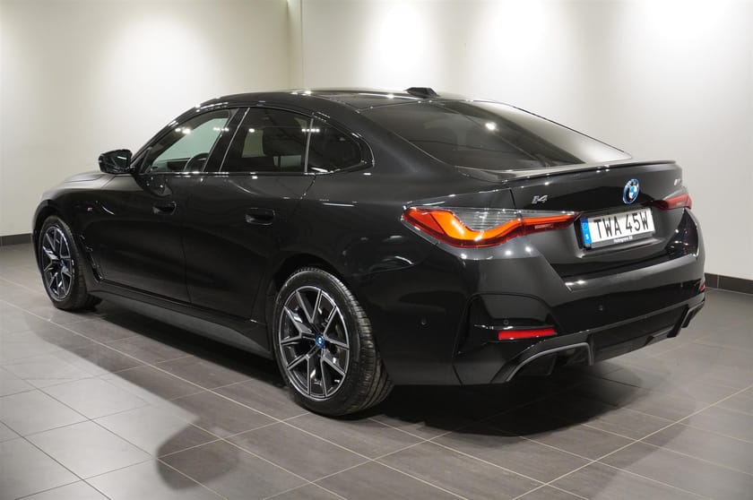 Bild 3 av BMW i4 M50 xDrive Gran Coupé Innovation Laser HiFi DAP Shadow Line