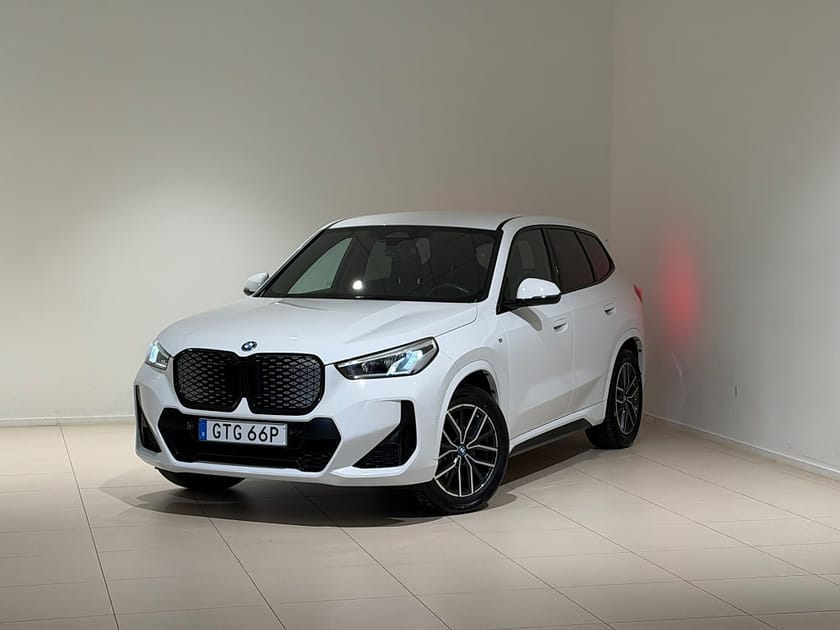 Bild 1 av BMW iX1 xDrive30