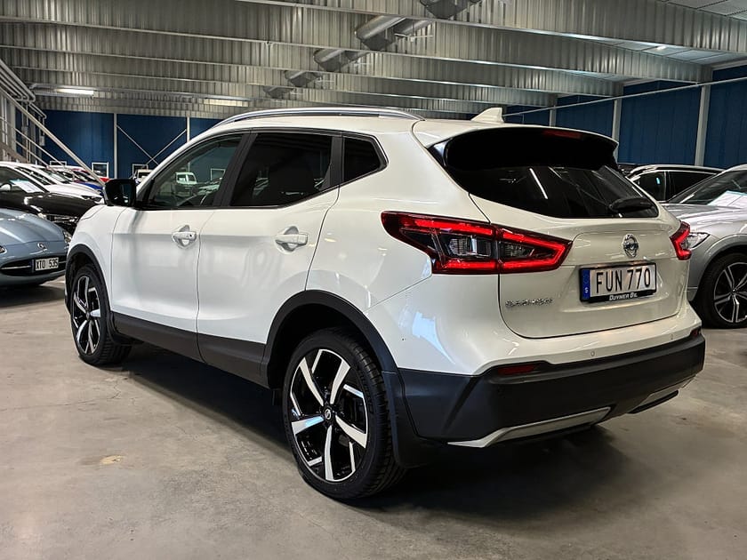 Bild 4 av Nissan Qashqai 1.2 DIG-T 115Hk Tekna+ | Pano | Skinn | BOSE