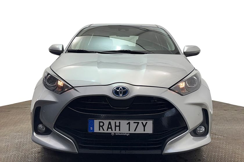 Bild 3 av Toyota Yaris Hybrid Aut Kamera Filassist AdaptivFH MOMS 116hk
