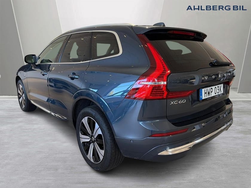 Bild 3 av Volvo XC60 T6 Plus Bright Edition, Parkeringskamera 360, Panoramaglastak, Baklucka Elmanövrerad, Google Maps