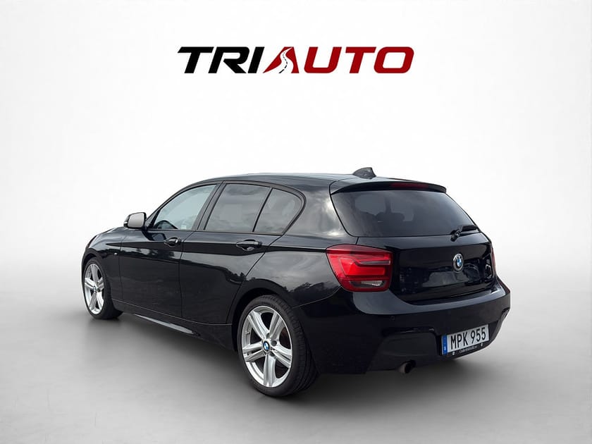 Bild 4 av BMW 116i M Sport 136hk P-Sensorer Alcantara Keyless Svensksåld
