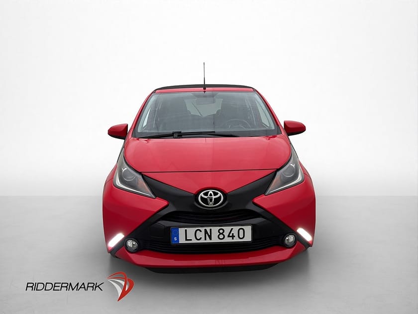 Bild 2 av Toyota Aygo 1.0 VVT-i 69hk X-WAVE Canvastak Kamera Halvskinn