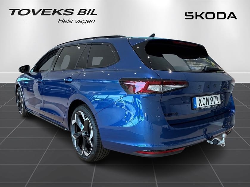 Bild 3 av Škoda Superb iV Kombi COMBI SPORTLINE 1,5 TSI 204 HK 6 VXL DSG