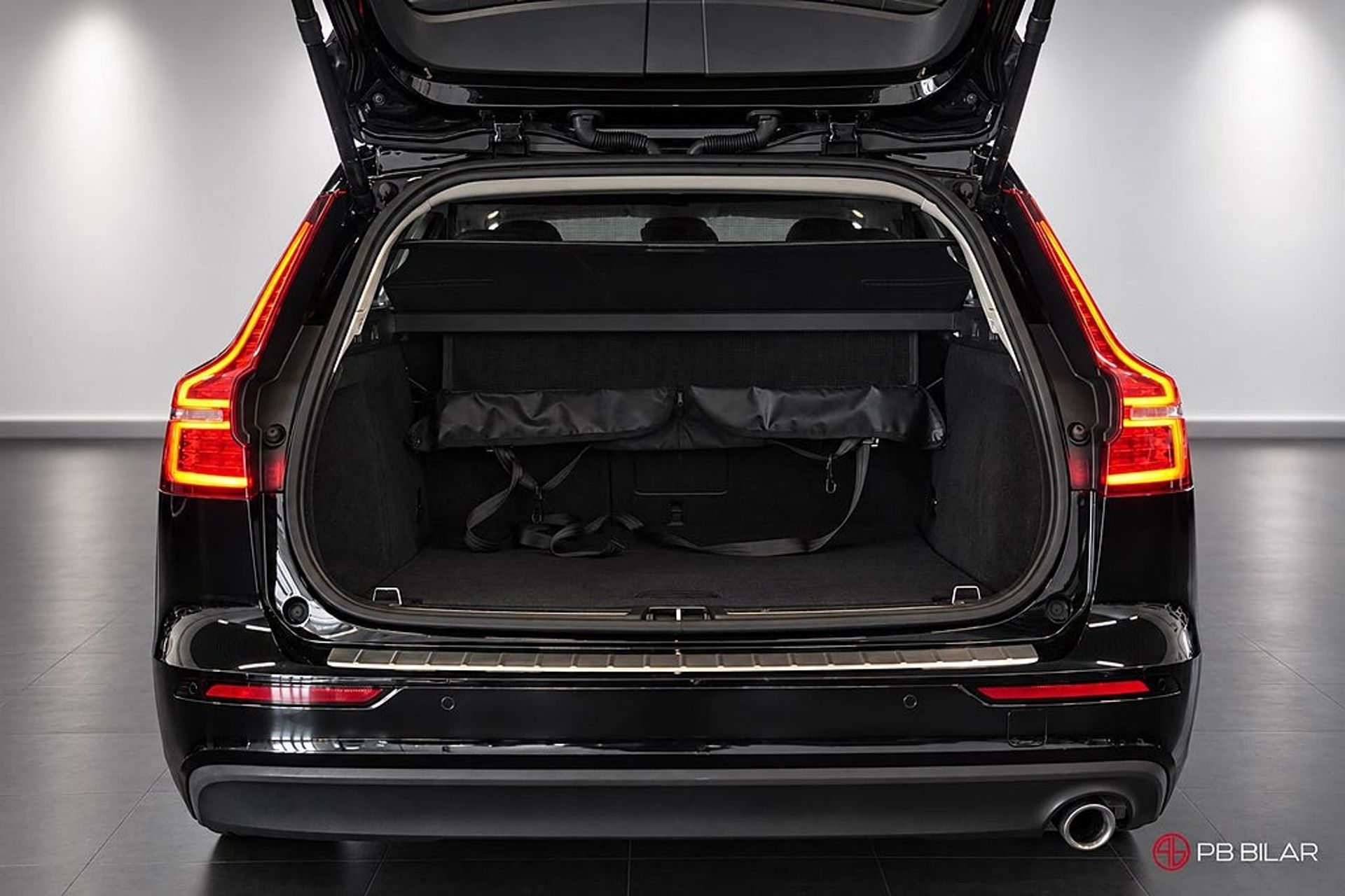 Volvo V60 D3 Geartronic Momentum 2019, kuva 6/10