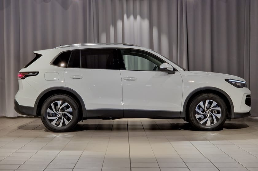 Bild 4 av Volkswagen Tiguan LIFE / 1.5 TSI / 150 HK / P-värmare / Drag
