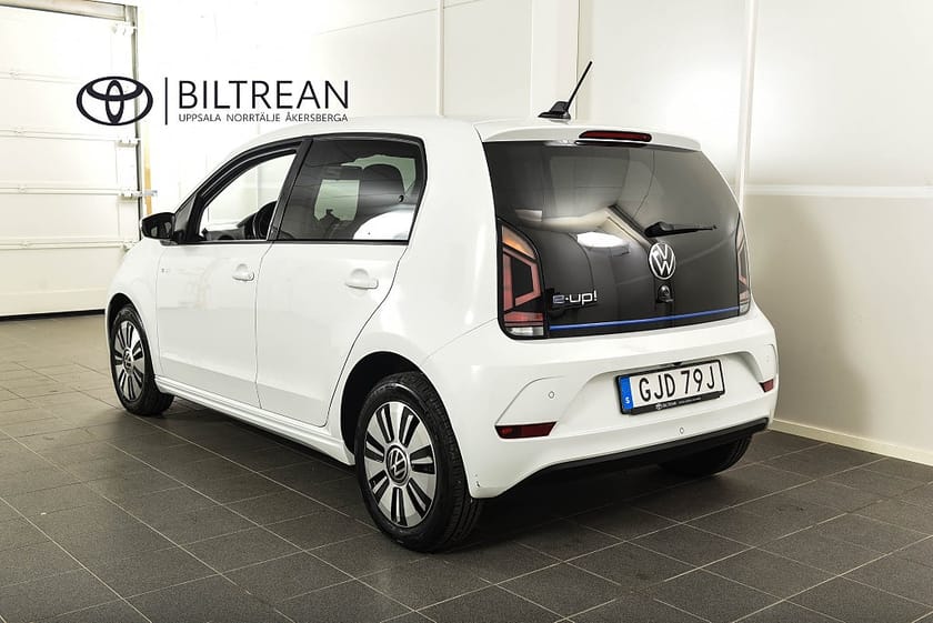 Bild 3 av Volkswagen e-up! Backkamera P-sensorer bak Vinterhjul