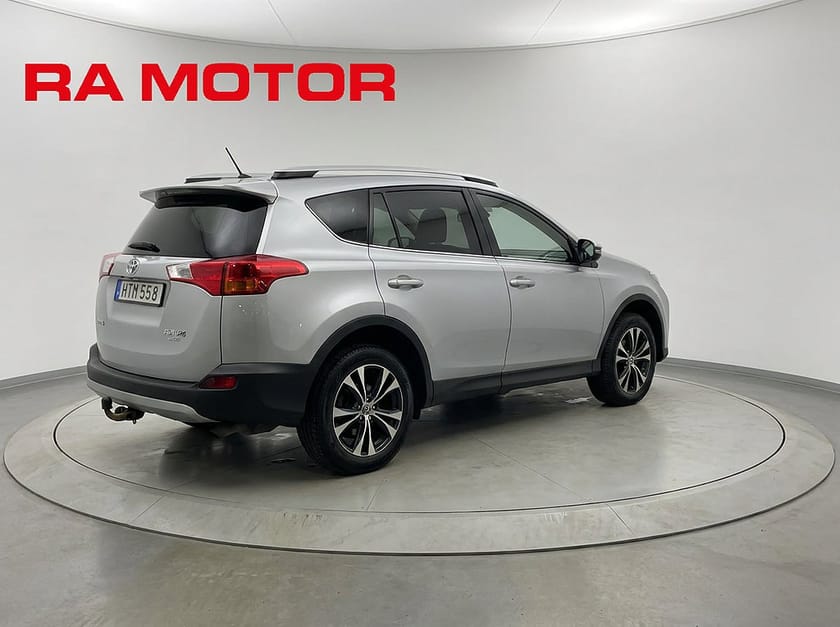 Bild 3 av Toyota RAV4 2.2 D-4D AWD 150hk Edition Feel Drag Kamera M-Värm