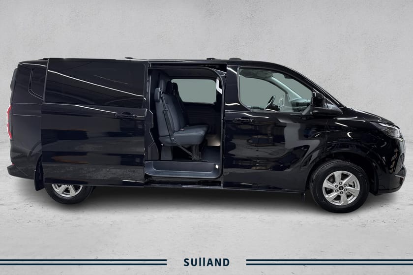 Bilde 4 av Ford E-Transit Custom 320 Crew Van 6 seter, STORT LASTEROM, Inntil 300km rekkevidde