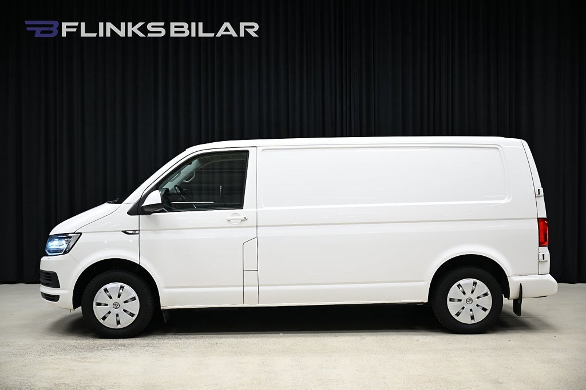 Volkswagen Transporter 2019, kuva 3/10