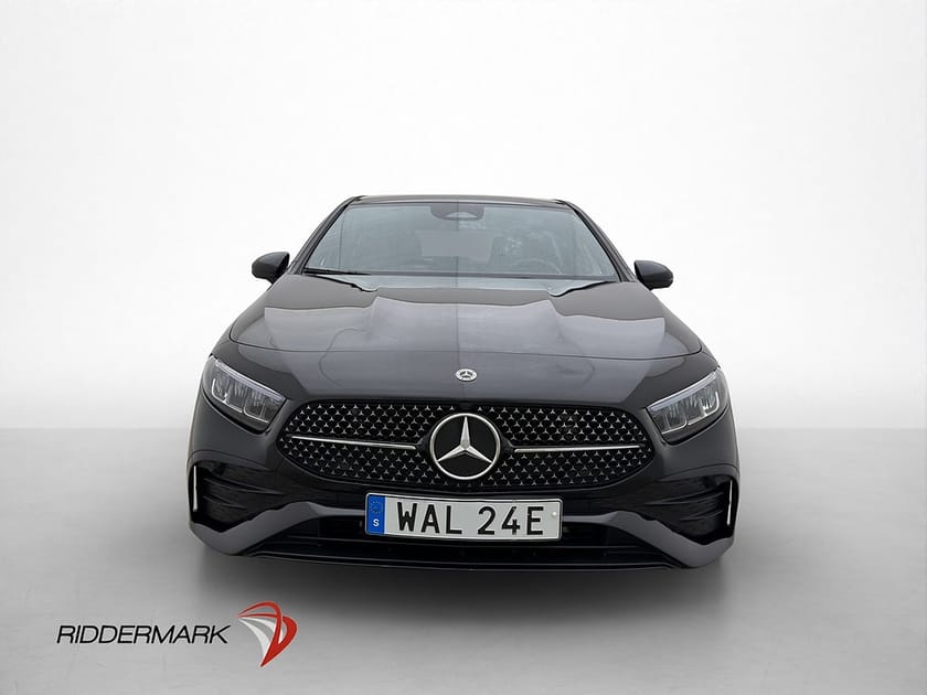 Bild 2 av Mercedes-Benz A 200 AMG Advanced Plus Panorama Kamera