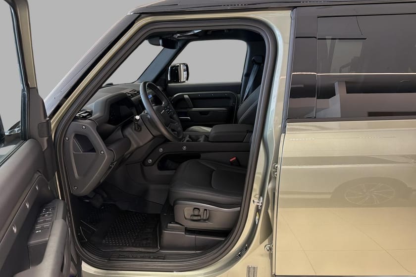 Bilde 5 av Land Rover Defender P300e PHEV 5 seter/Surround Kamera/Hengerfeste/Meridian++