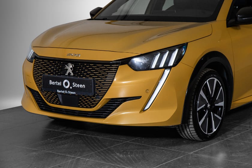 Bilde 2 av Peugeot e-208 50 kWh GT-Line | EU28 | Ad. cruise | Panorama | Finans