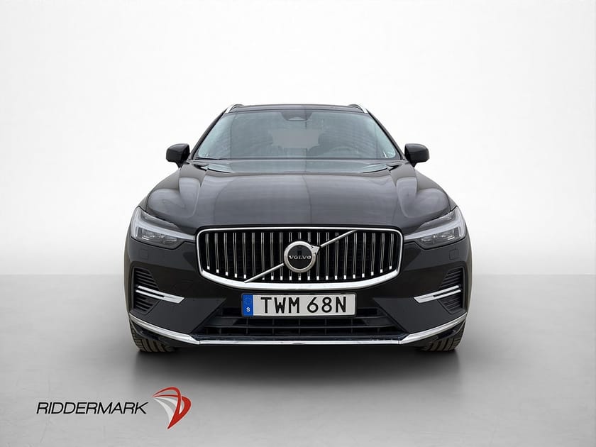 Bild 2 av Volvo XC60 Recharge T6 AWD Momentum Pano Värmare Navi Drag